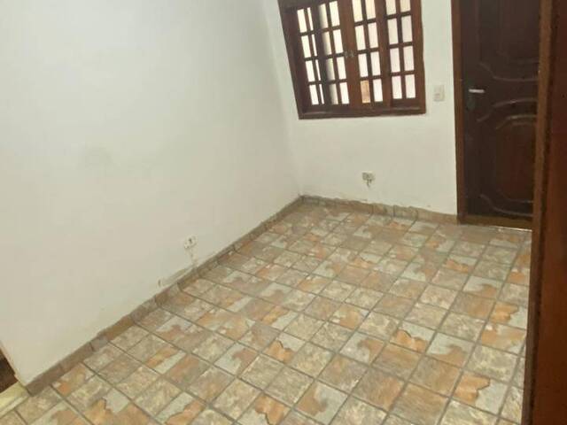 #3548 - Casa para Venda em Embu das Artes - SP - 2