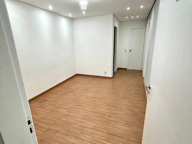 Apartamento para Venda em Taboão da Serra - 5